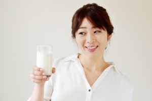 カルピスの牛乳割りが水割りより美味い 乳酸菌の効果で健康にも良い としブログ